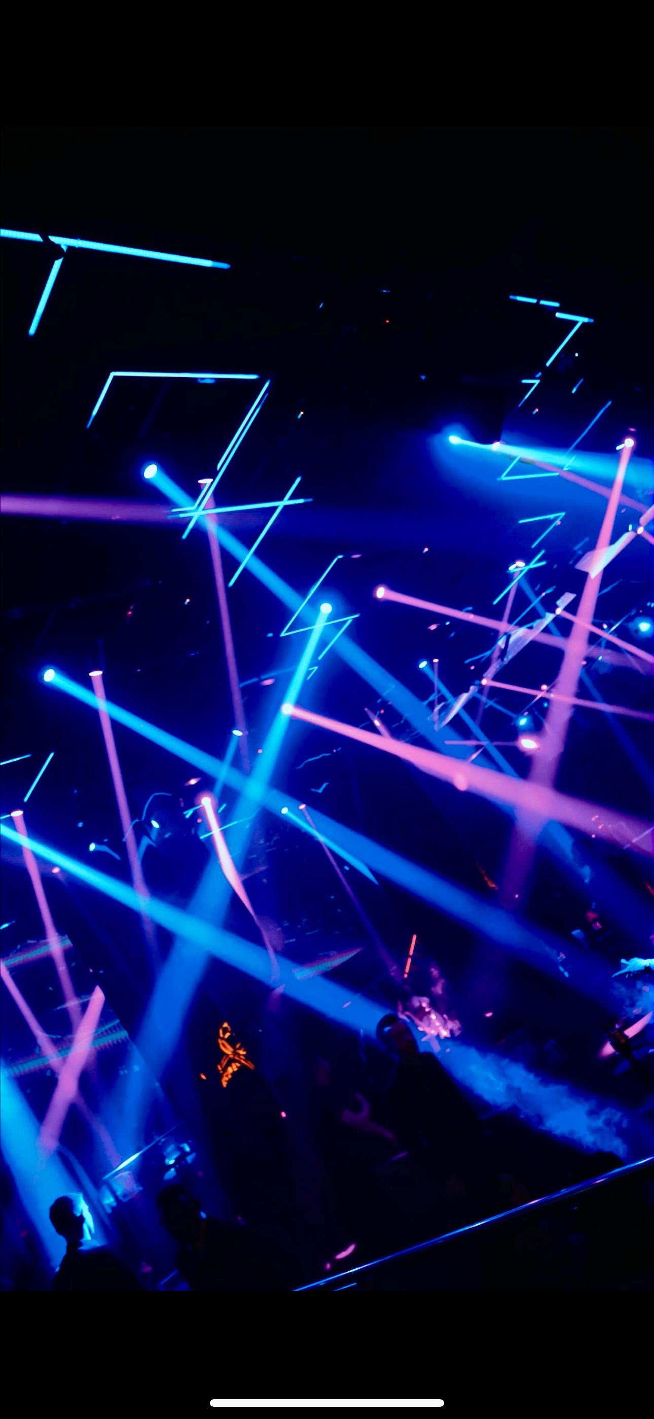 Club atmosphere